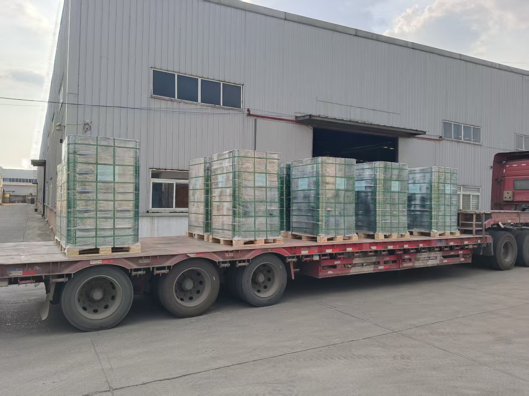 10 packages of 8-5/8 K55 LC API 5CT 11TH couplings to Houston