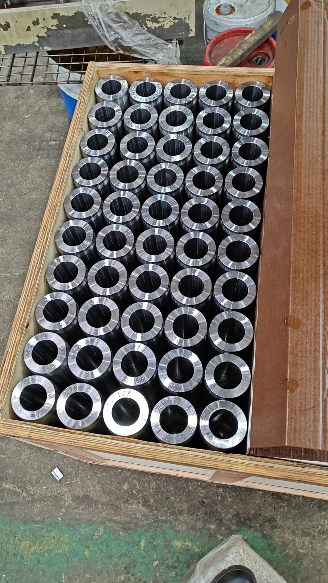 TOOL JOINTS to Houston